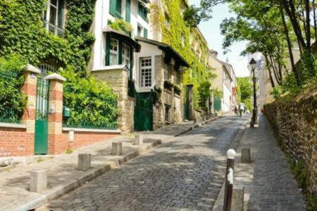 לינה וארוחת בוקר פריז Coup De Coeur A Montmartre מראה חיצוני תמונה